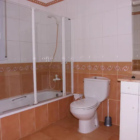 Spacious In With Swimming Pool *